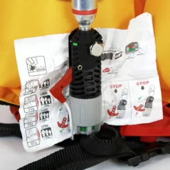 Gilet Gonflable ESSENTIAL ZIP Automatique Avec Harnais 170 N - Rouge -Gumotex Boutique gilet gonflable essential zip automatique avec harnais 170 n rouge 3